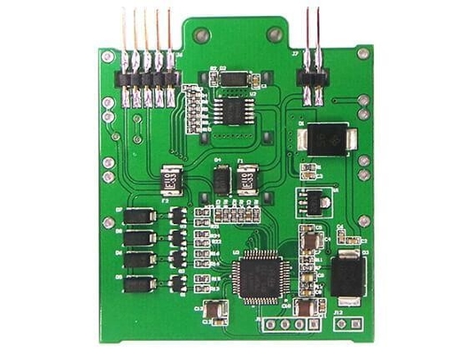 Assemblage de circuits imprimés de micro-ondes